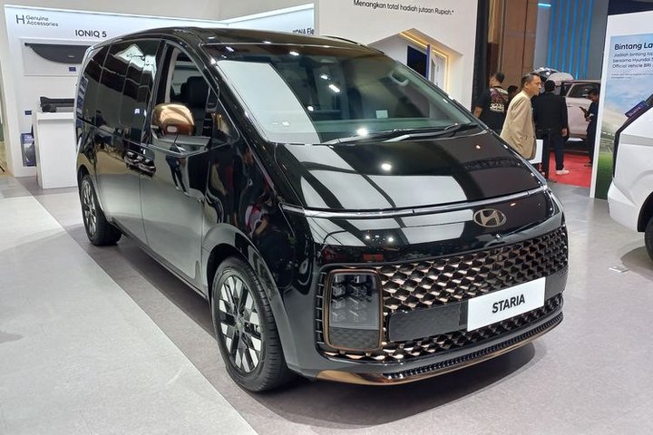 Ilustrasi: Hyundai Siap Perkenalkan Staria Versi Hybrid, Pasar Otomotif Indonesia Menanti Elektrifikasi MPV Premium