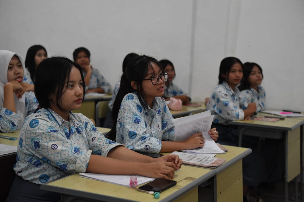 Siswa SD Belajar. Foto: Kemendikdasmen