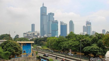 Kualitas udara di Jakarta pagi ini, Rabu (17/6/2026), menjadi terburuk kedua di dunia. (Foto: Mohammad Farrel/detikFoto)