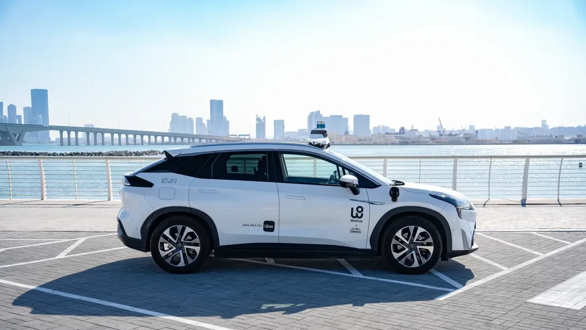 Uber Percepat Era Kendaraan Otonom: Robotaksi Premium Siap Mengaspal di Houston 2027