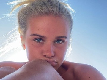 Momen Hangat Pelatih Norwegia Rayakan Kemenangan Piala Dunia, Sorotan Beralih ke Putri Ståle Solbakken