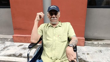 Cegukan Kronis Lebih dari Dua Bulan Jadi Alarm Awal Tio Pakusadewo Sebelum Jalani Pemasangan Ring Jantung