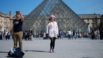 Museum Louvre (Stephanie Lecocq/Reuters)