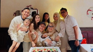 Umi Kalsum dan Rojak, menyampaikan pesan untuk Kevin yang lagi ngedeketin anaknya. Foto: dok instagram Umi Kalsum