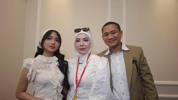 Fuji, Bella Shofie dan suami Bella Shofie, Daniel Rigan. Foto: dok pri