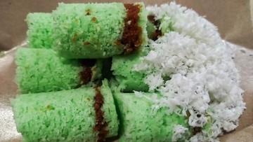 Waspada Risiko Kesehatan, Pakar IPB Ungkap Bahaya Penggunaan Pipa Paralon untuk Mengukus Kue Putu
