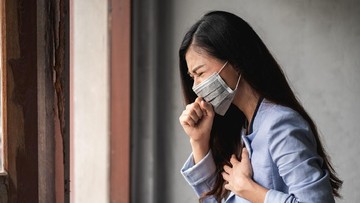 Waspada Batuk Tak Kunjung Reda: Panduan Membedakan Gejala Flu Biasa dan Tanda Awal Tuberkulosis