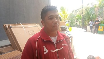 Irfan Hakim menceritakan soal kekhawatiran dirinya terhadap pergaulan Aisha saat kuliah. Foto: Muhammad Ahsan Nurrijal/detikcom
