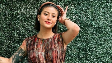 Awkarin dalam media sosial miliknya. Foto: dok. Awkarin
