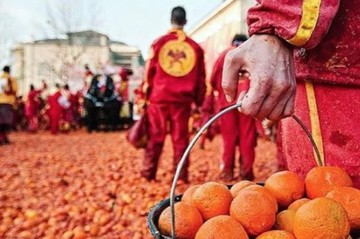 Festival Thorraballot di Islandia menyajikan hidangan tradisional ekstrem seperti hiu fermentasi, kepala domba, hingga testis domba yang diasinkan. Perayaan ini dilakukan saat musim dingin. Foto: Love Food