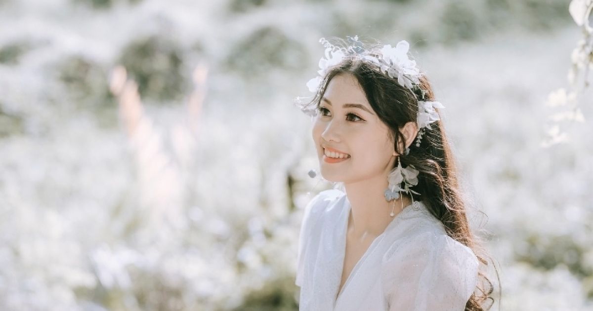 Sederhana tapi Memikat, Ini 3 Rahasia Perempuan yang Punya Aura Positif