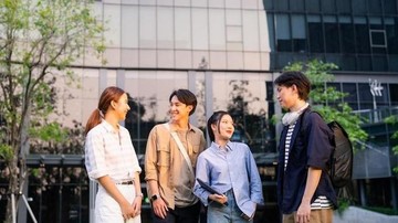 Gen Z: Pionir Gaya Hidup Sehat dan Sadar Konsumsi Makanan Bergizi