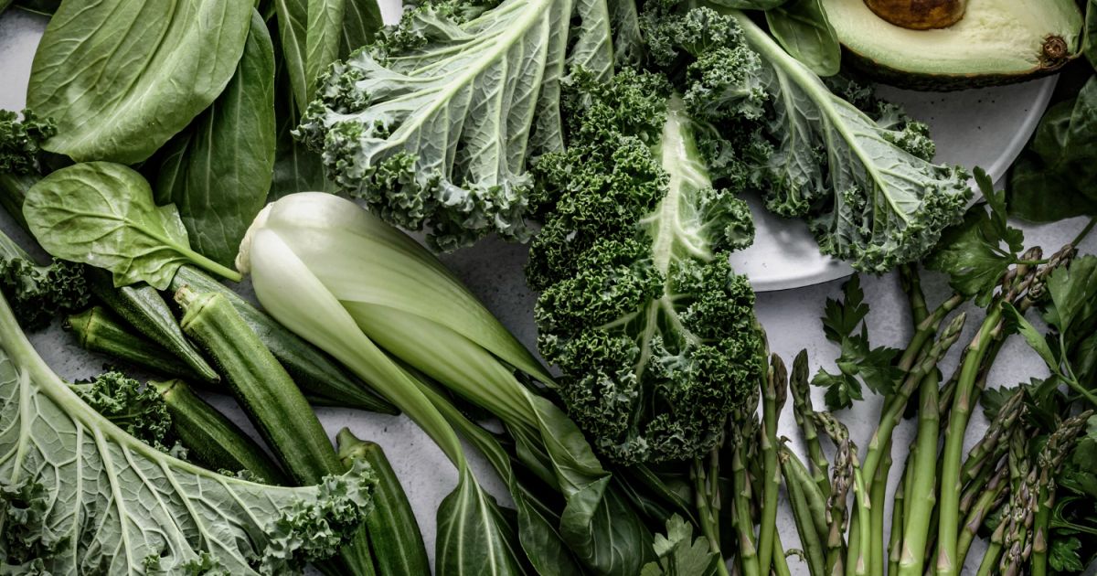 3 Jenis Buah dan Sayur yang Bagus untuk Turunkan Kolesterol Menurut Pakar Jantung