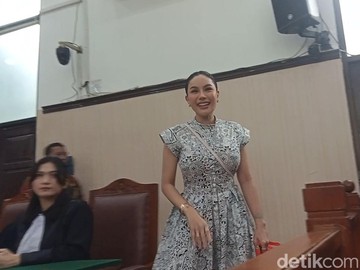 Pihak Nikita Mirzani Pertanyakan Bukti Video yang Jadi Dasar Vonis. (Foto: Muhammad Ahsan Nurrijal)
