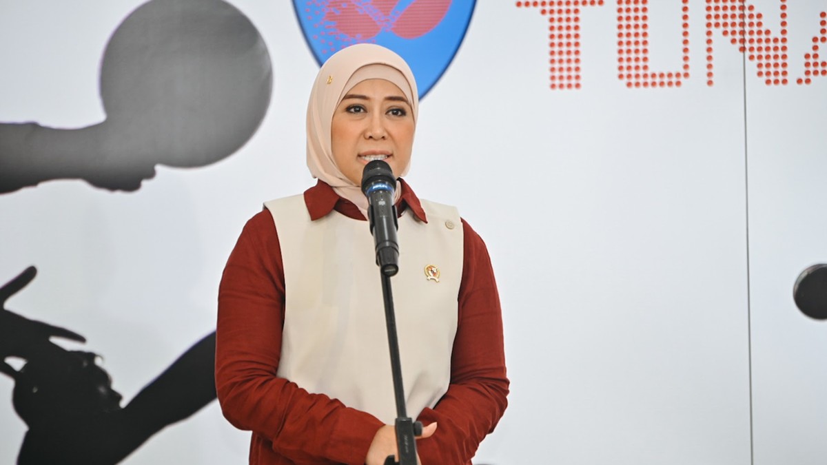 Foto: Menteri Komunikasi dan Digital Meutya Hafid saat mengunjungi Pameran Foto Jurnalistik Antara bertema Perisai Tunas di Antara Heritage Center, Jakarta Pusat, Kamis (25/06/2026). (Dok. Komdigi/Ahmad Tri Hawaari)