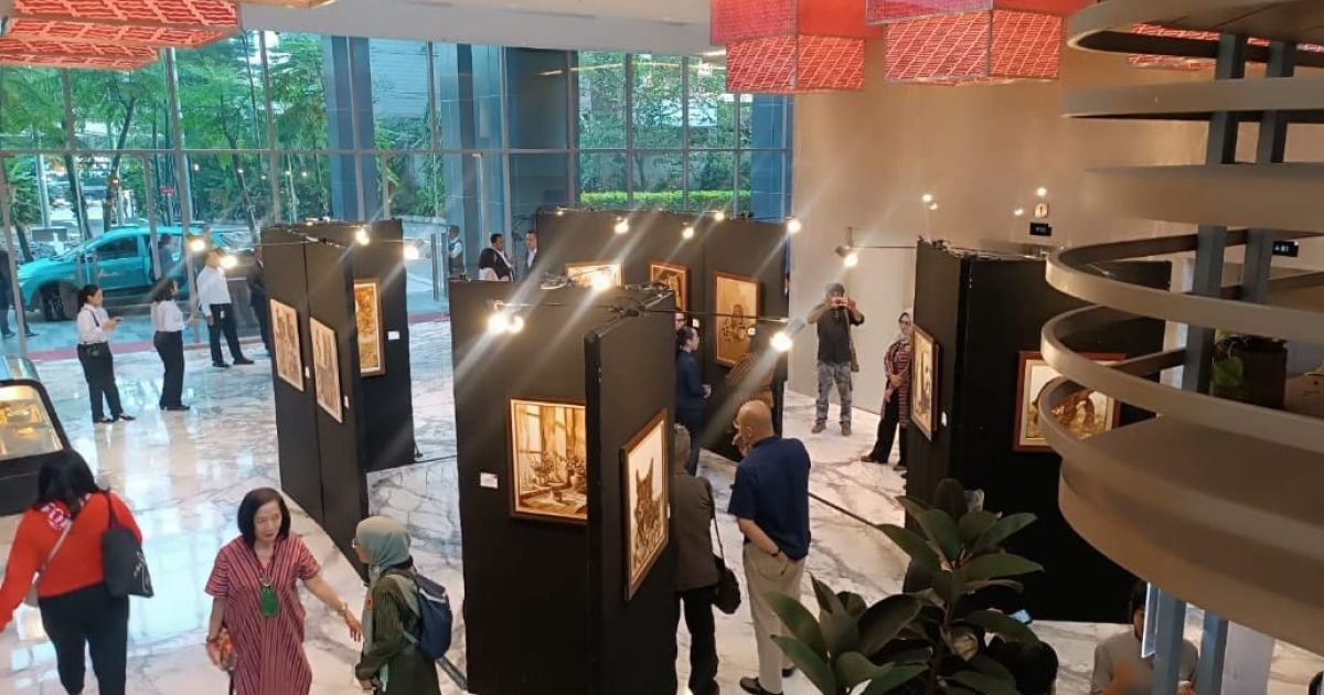 Komunitas Perupa Perempuan Indonesia (KOMPPI) gelar pameran lukisan kopi bertajuk Nawarupa di Ra Suites Hotel Simatupang, Jakarta, 15-25 Juli 2026. [Foto: ist]