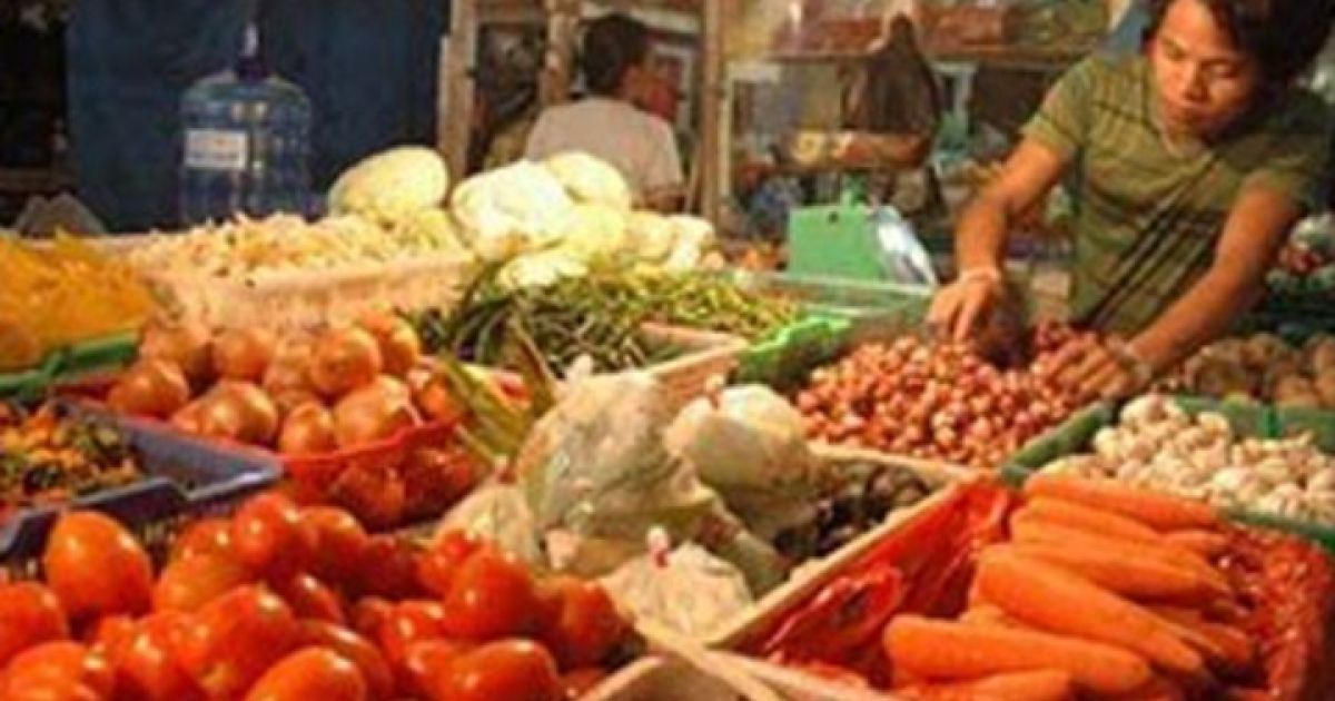 Pramono Pastikan Pemprov DKI Kendalikan Lonjakan Harga Sayuran, Inflasi Jakarta Tetap Terendah di Jawa (Foto: Penjualan Sayuran/Berita Jakarta)