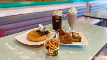 A&W Rawamangun: Jelajahi Mesin Waktu Kuliner 90-an di Jakarta Timur