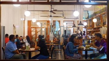 Jelajahi Nostalgia Jakarta: 5 Kafe Bertema Tempo Doeloe yang Memukau