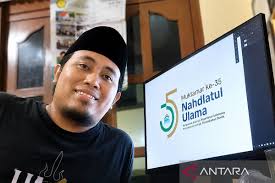 Pengurus Besar Nahdlatul Ulama (PBNU) menetapkan logo Muktamar Ke-35 Nahdlatul Ulama (NU) sebagai identitas resmi forum permusyawaratan tertinggi organisasi tersebut yang merupakan karya dari M. Shofa Ulum Azmi, seorang alumnus Pondok Pesantren Langitan, Tuban, Jawa Timur. (ANTARA/HO)