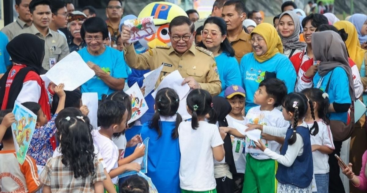 Jakarta Terus Perkuat Komitmen sebagai Kota Ramah Anak (Foto: Gubernur DKI Jakarta saat menghadiri acara Hari Anak Nasional/Berita Jakarta)