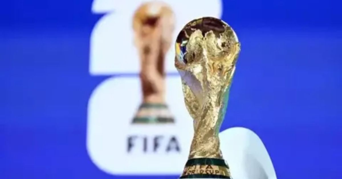 Piala Dunia 2030 Jadi Edisi Bersejarah, Digelar di Enam Negara dan Tiga Benua (Foto: trofi emas Piala Dunia FIFA/FIFA)