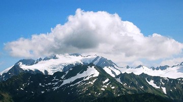 Gunung Olympus di Yunani. (Wikimedia Commons/Jason Pratt)