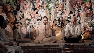 Nathalie Holscher mengunggah momen penting jelang pernikahan dengan Aripat. Nathalie menggelar pengajian jelang pernikahan. Foto: Instagram @nathalieholscher/@ananthaproject