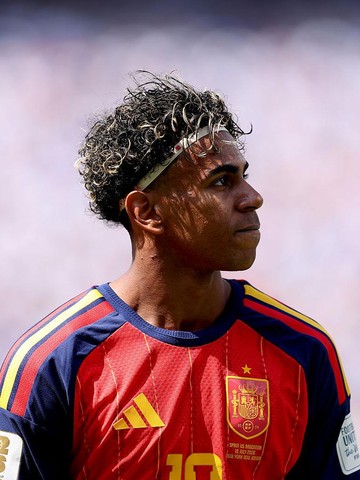 Headband 'Rocafonda' dan 'Ego Yamal': Simbol Identitas dan Kepercayaan Diri Lamine Yamal, Bintang Spanyol Juara Piala Dunia 2026