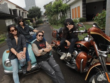 REBORN Kembali Lewat FATHER, Lagu Rock Emosional dari Kisah Nyata. (Foto: ist)