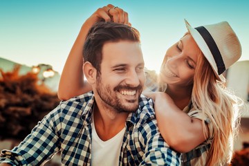 Tren Quiet Dating: Menikmati Hubungan Tanpa Tekanan Validasi Sosial