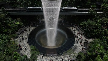 Ilustrasi Jewel Changi Airport Singapura. Foto: REUTERS/Edgar Su