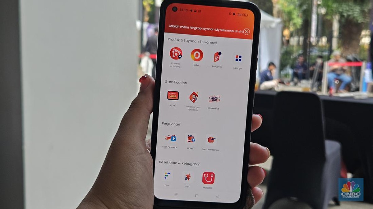 Foto: Telkomsel meluncurkan My Telkomsel Super App, sebuah aplikasi baru yang menawarkan berbagai fitur layanam digital mulai dari kesehatan, travel, hiburan, hingga pembayaran. (CNBC Indonesia/Intan Rakhmayanti Dewi)