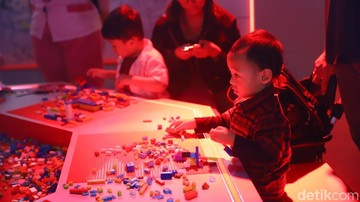 Lego: Lebih dari Sekadar Mainan, Stimulasi Cerdas untuk Otak dan Motorik Anak