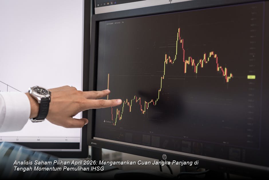 Tampilan modern grafik candlestick saham berwarna hijau yang menunjukkan tren kenaikan harga yang stabil di layar monitor bursa saham.